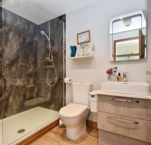 3 Bedroom House for sale in Besomer Drove, Salisbury