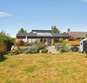 3 Bedroom House for sale in Besomer Drove, Salisbury