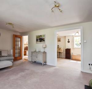 3 Bedroom House for sale in Salisbury Lane, Stockbridge