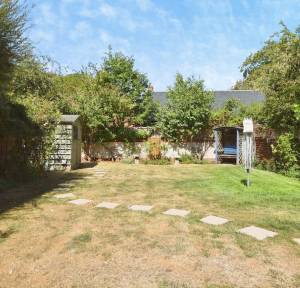 3 Bedroom House for sale in Salisbury Lane, Stockbridge