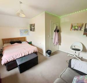 3 Bedroom House for sale in Avon Place, Salisbury