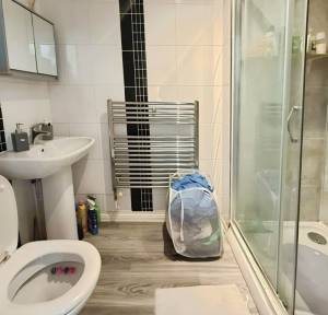 3 Bedroom House for sale in Avon Place, Salisbury