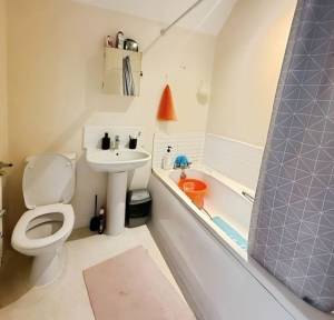 3 Bedroom House for sale in Avon Place, Salisbury