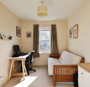 2 Bedroom House for sale in Meadow Road South, Salisbury