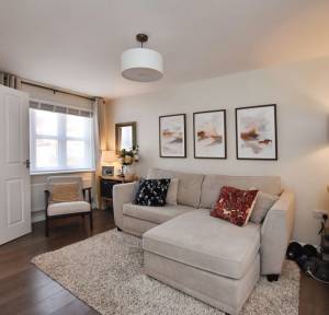 3 Bedroom House for sale in Alford Rise, Salisbury