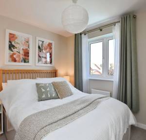 3 Bedroom House for sale in Alford Rise, Salisbury