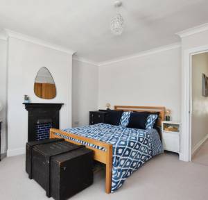 3 Bedroom House for sale in Meadow Road, Salisbury
