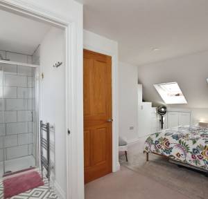 3 Bedroom House for sale in Meadow Road, Salisbury
