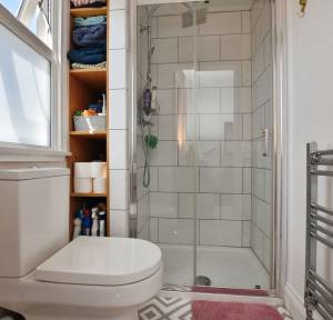 3 Bedroom House for sale in Meadow Road, Salisbury