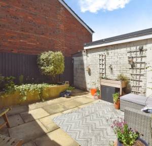 3 Bedroom House for sale in Meadow Road, Salisbury