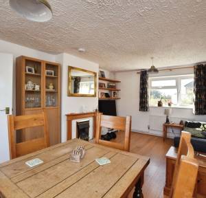 3 Bedroom House for sale in Avon Meadow, Salisbury