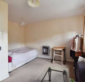 3 Bedroom House for sale in Avon Place, Salisbury