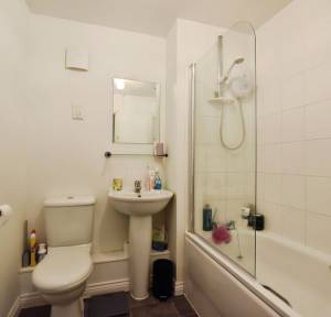 3 Bedroom House for sale in Avon Place, Salisbury
