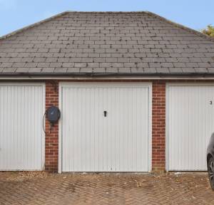 3 Bedroom House for sale in Avon Place, Salisbury