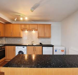1 Bedroom Flat for sale in Joseph Court, Salisbury