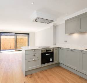 2 Bedroom House for sale in Park Street, Salisbury