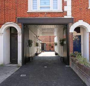 2 Bedroom House for sale in Park Street, Salisbury