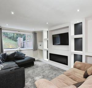 2 Bedroom Flat for sale in Ayleswade Road, Salisbury