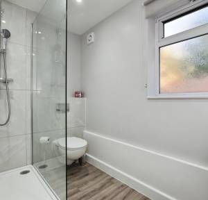 2 Bedroom Flat for sale in Ayleswade Road, Salisbury