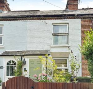 2 Bedroom House for sale in Church Lane, Salisbury