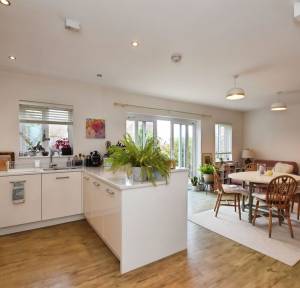 4 Bedroom House for sale in Oakley Road, Salisbury