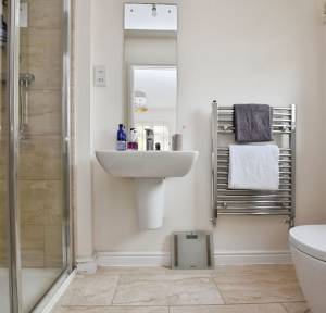 4 Bedroom House for sale in Oakley Road, Salisbury