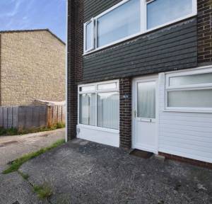 1 Bedroom Flat for sale in Hollows Close, Salisbury