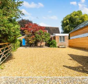 5 Bedroom Bungalow for sale in Homington Road, Salisbury