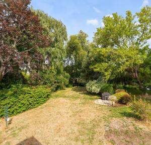 5 Bedroom Bungalow for sale in Homington Road, Salisbury