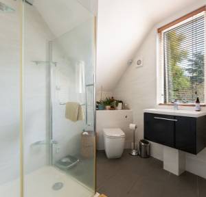 5 Bedroom Bungalow for sale in Homington Road, Salisbury