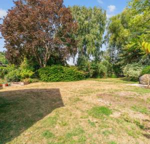 5 Bedroom Bungalow for sale in Homington Road, Salisbury