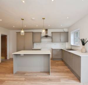 4 Bedroom House for sale in Ludgershall Road, Tidworth