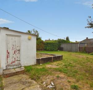 3 Bedroom House for sale in Meadow Road, Salisbury