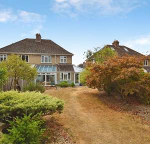 3 Bedroom House for sale in St. Gregorys Avenue, Salisbury
