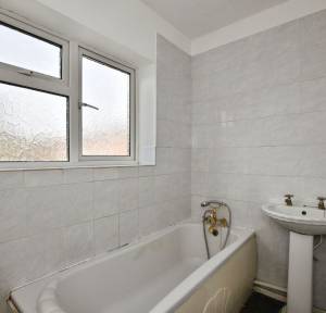 3 Bedroom House for sale in Cherry Orchard Lane, Salisbury
