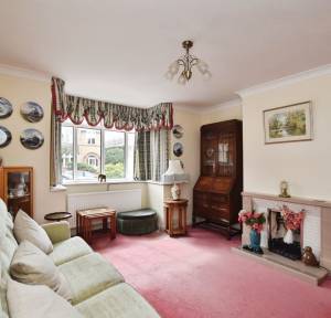 3 Bedroom House for sale in Cornwall Road, Salisbury
