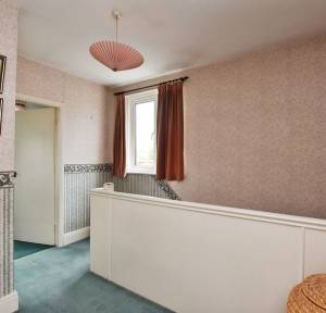 3 Bedroom House for sale in Cornwall Road, Salisbury