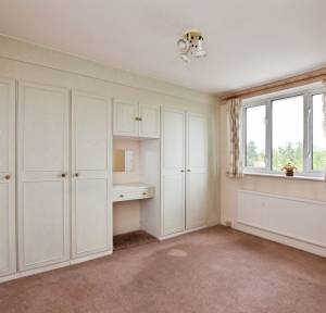 3 Bedroom House for sale in Cornwall Road, Salisbury