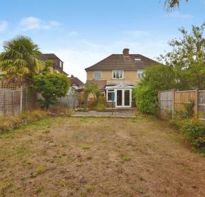 3 Bedroom House for sale in Cornwall Road, Salisbury