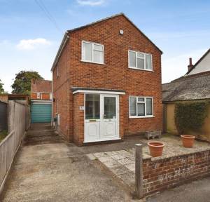 3 Bedroom House for sale in Nursery Road, Salisbury