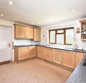 3 Bedroom House for sale in Pear Tree Drive, Salisbury