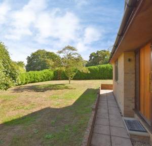 3 Bedroom House for sale in Pear Tree Drive, Salisbury