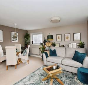 2 Bedroom Flat for sale in Shady Bower Close, Salisbury
