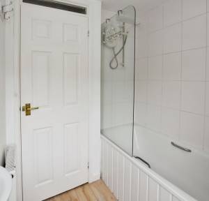 2 Bedroom House for sale in Lower Street, Salisbury