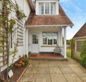 5 Bedroom House for sale in Station Road, Salisbury