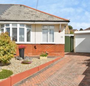 2 Bedroom Bungalow for sale in Melvin Close, Salisbury