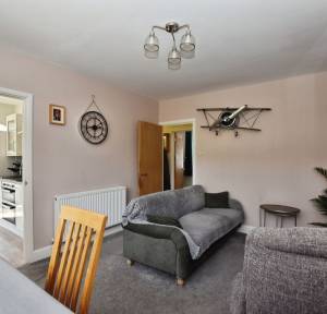 2 Bedroom Bungalow for sale in Melvin Close, Salisbury