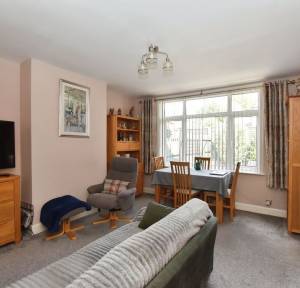 2 Bedroom Bungalow for sale in Melvin Close, Salisbury