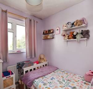 3 Bedroom House for sale in Nightingale Walk, Salisbury