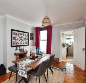 2 Bedroom House for sale in Nursery Road, Salisbury